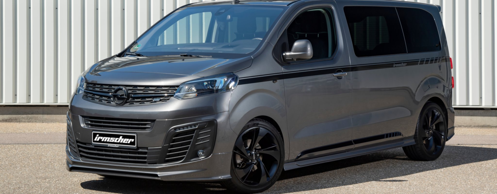 Vivaro is3 "Black Phantom"