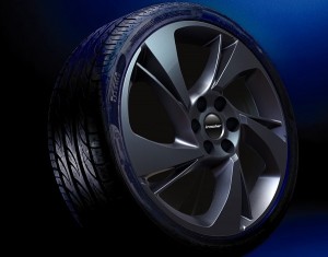 Allwetter-Komplettradsatz Heli-Star Black Design 19 Zoll inkl. TPMS
