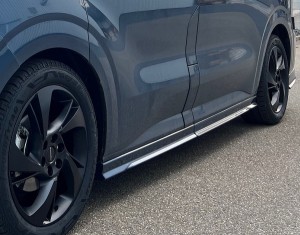 Side skirt set long wheelbase