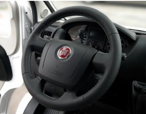 Steering wheel leathered black